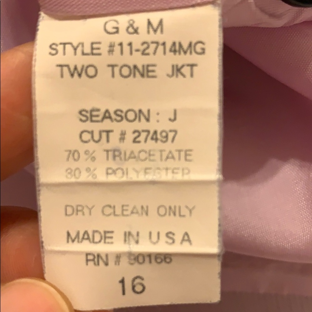 Clothes - Picture 6 of 6